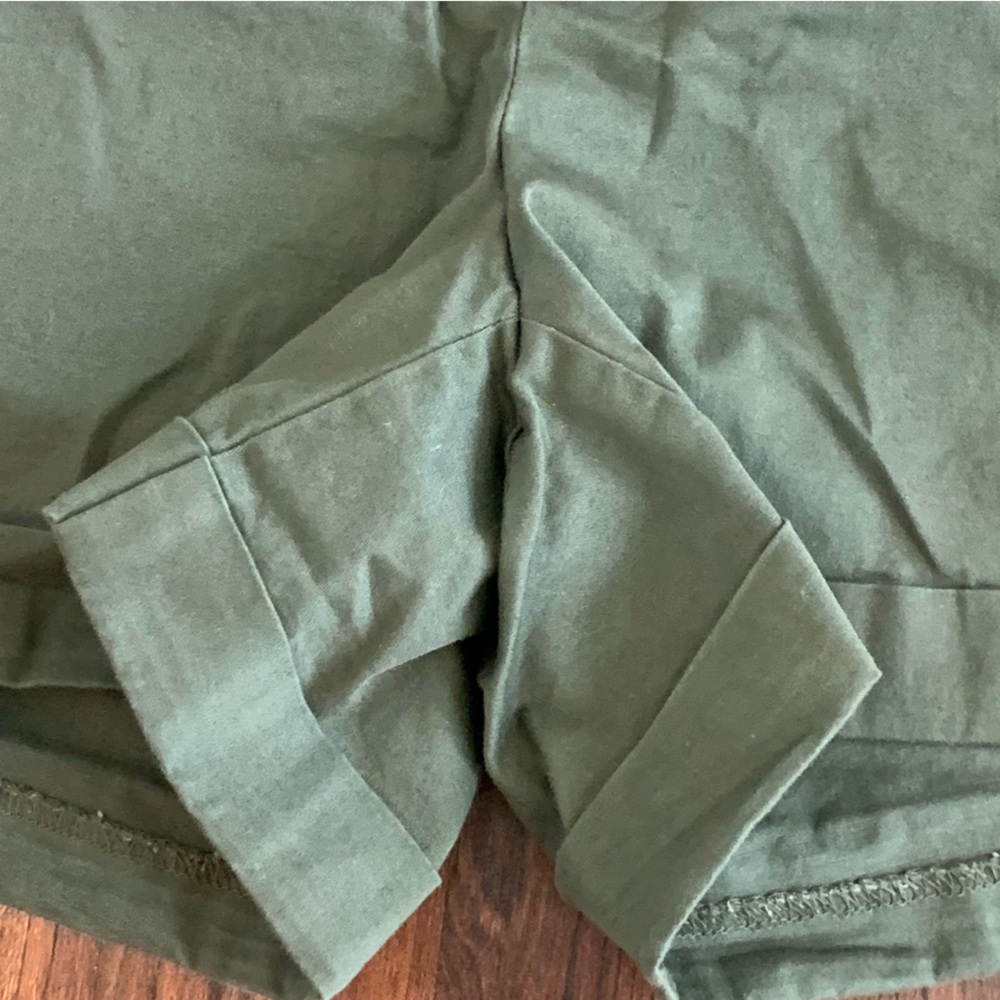 A NEW DAY Olive Green Shorts Chinos Size 14 High-Rise Belted 3-Inch Inseam - Picture 6 of 9